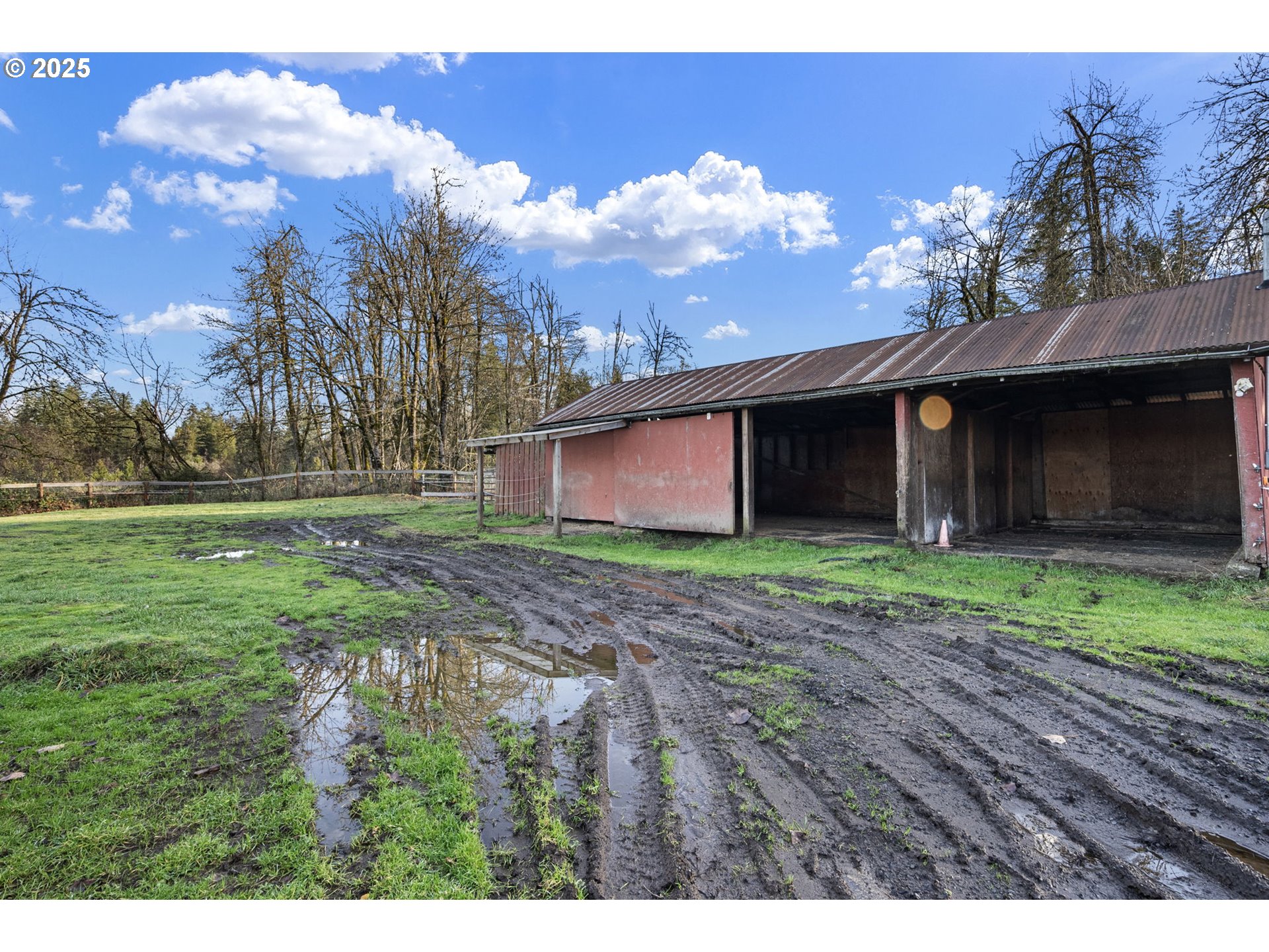 84020 Brown Road Dexter, OR 97431 - Photo 33 of 48 a view of a house with a yard