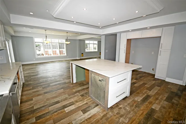 $1,299,000 | 7 East Boulevard, East Rockaway, NY 11518