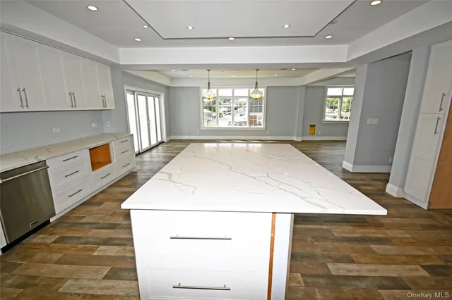 $1,299,000 | 7 East Boulevard, East Rockaway, NY 11518