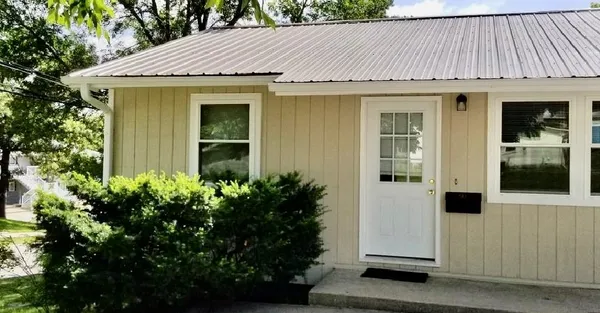 $250,000 | 825 North Buchanan Street, Maryville, MO 64468