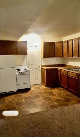 $300,000 | 825 North Buchanan Street, Maryville, MO 64468