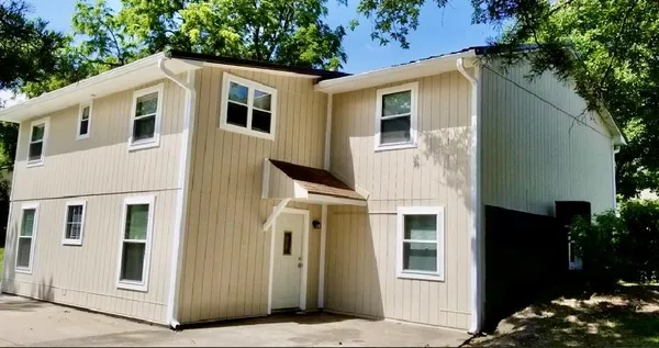 $250,000 | 825 North Buchanan Street, Maryville, MO 64468