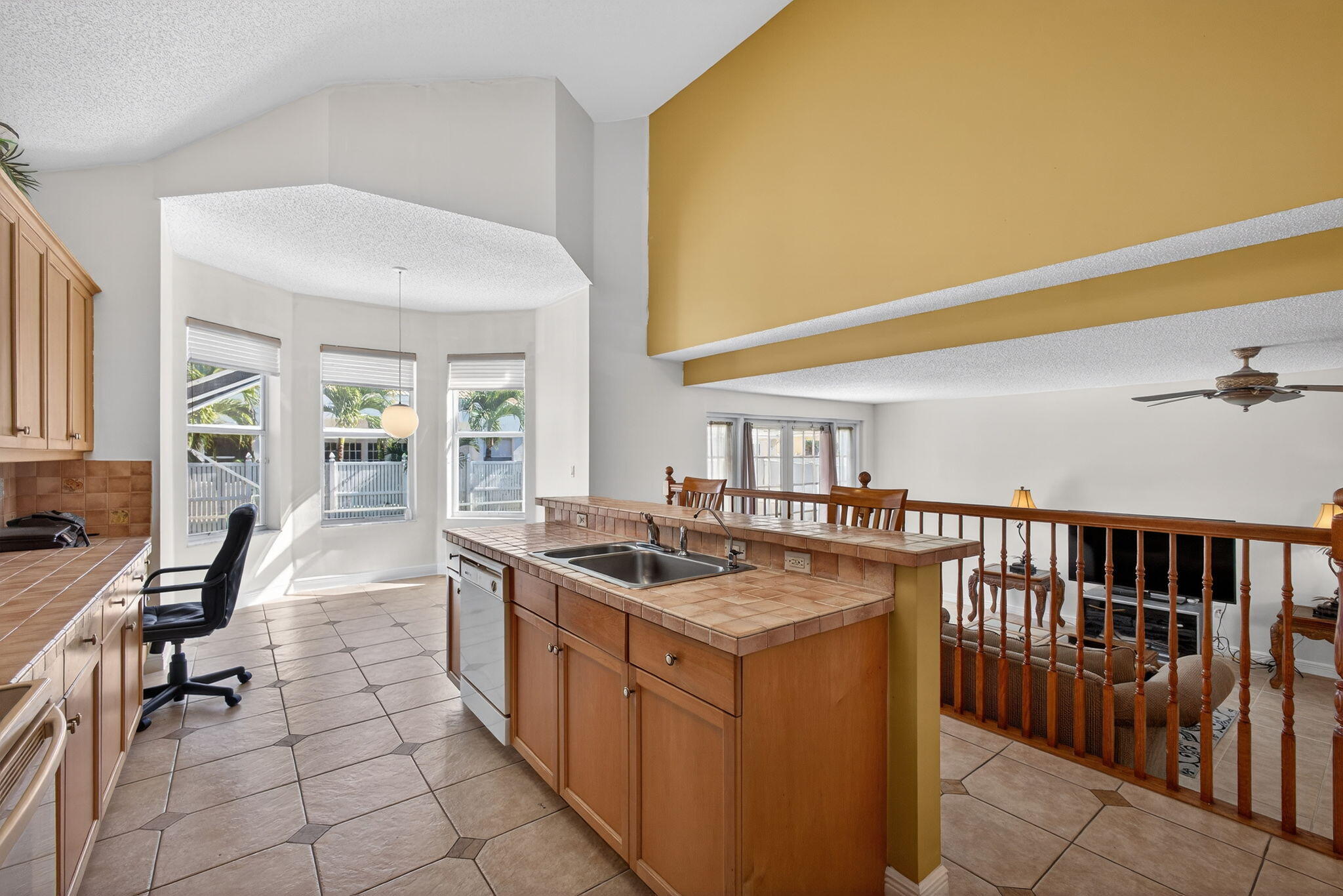 2008 Reston Circle Royal Palm Beach, FL 33411 - Photo 18 of 57 18