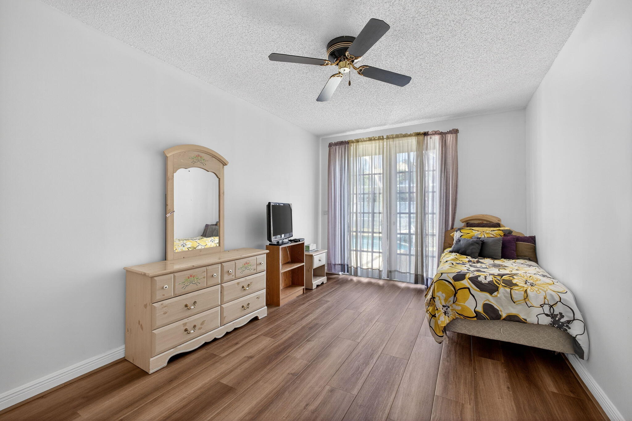 2008 Reston Circle Royal Palm Beach, FL 33411 - Photo 28 of 57 29