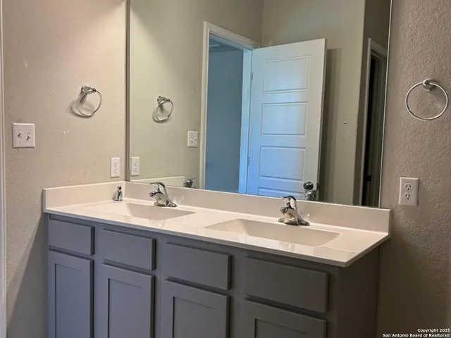 $275,000 | 7879 Abbey Place, San Antonio, TX 78218