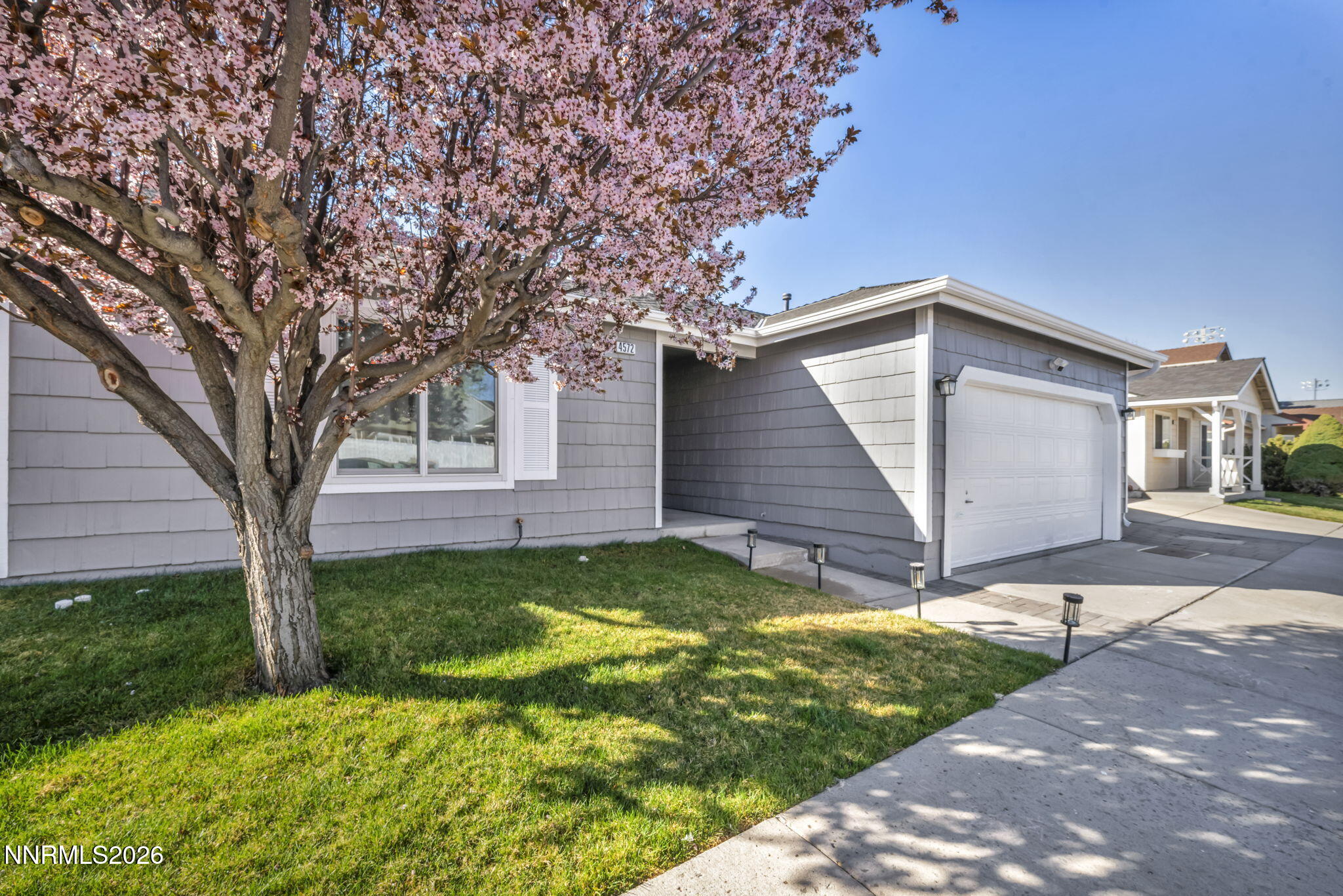 4572 Sage Rose Way Reno, NV 89502 - Photo 2 of 10 6-web-or-mls-4572-sage-rose-way
