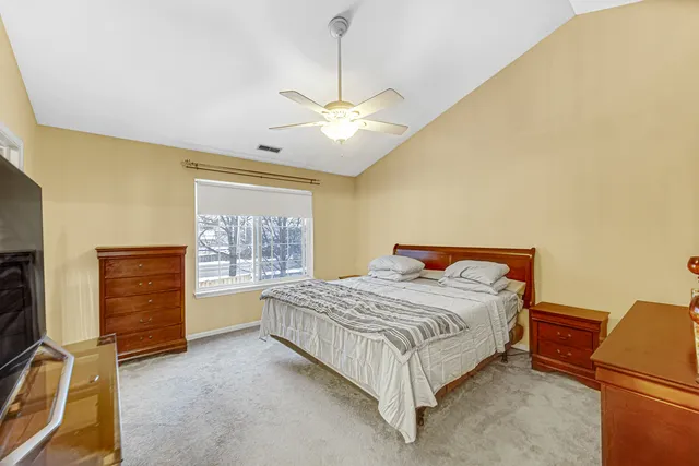 $279,900 | 2967 Impressions Drive, Lake In The Hills, IL 60156