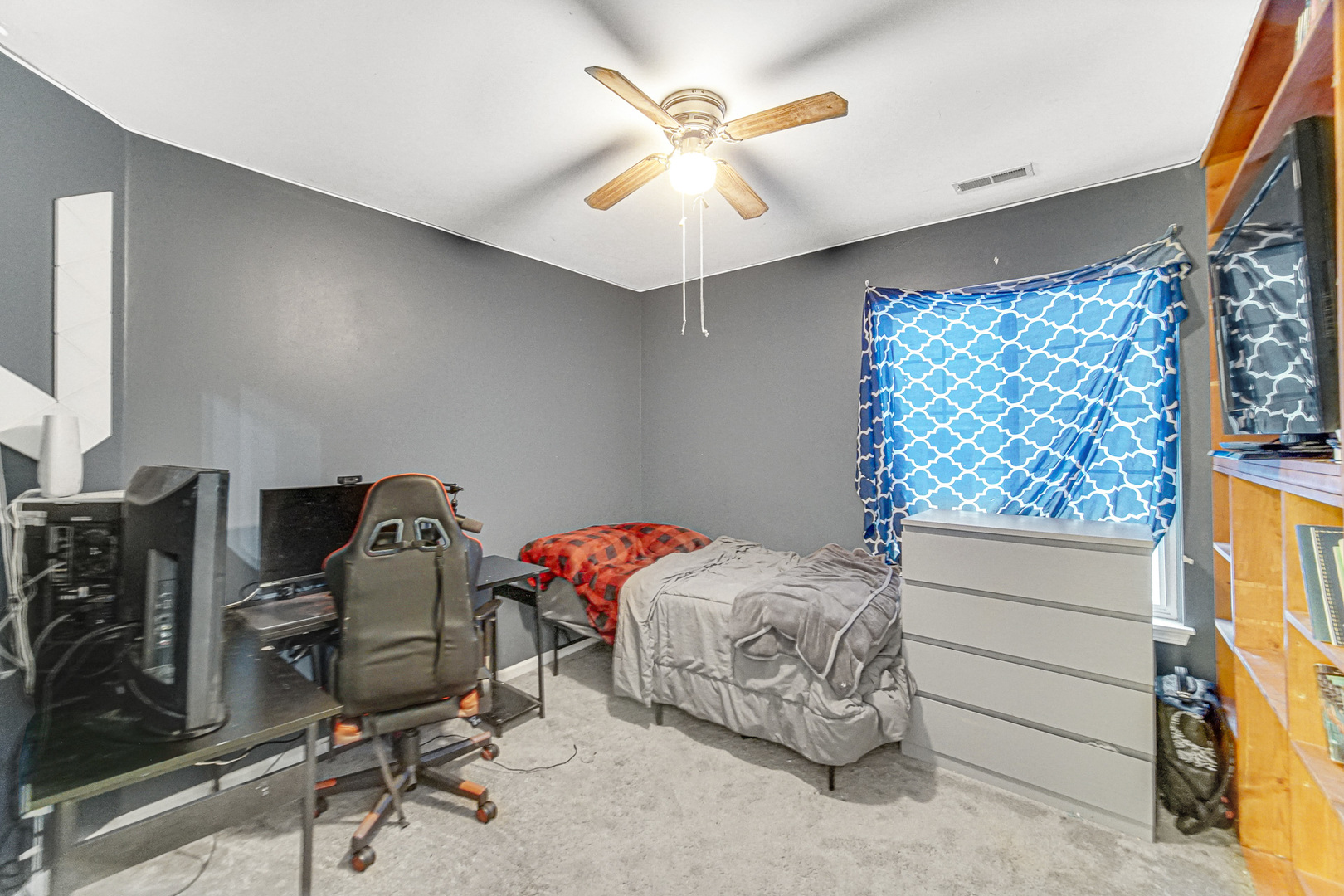 2967 Impressions Drive Lake In The Hills, IL 60156 - Photo 16 of 24