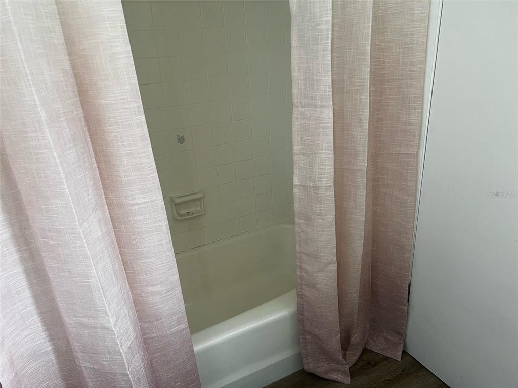 2012 Keyes Lane Deltona, FL 32738 - Photo 9 of 24 Gallery Image 9