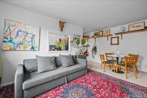 $199,000 | 9 Bryant Crescent, Unit 2F, White Plains, NY 10605