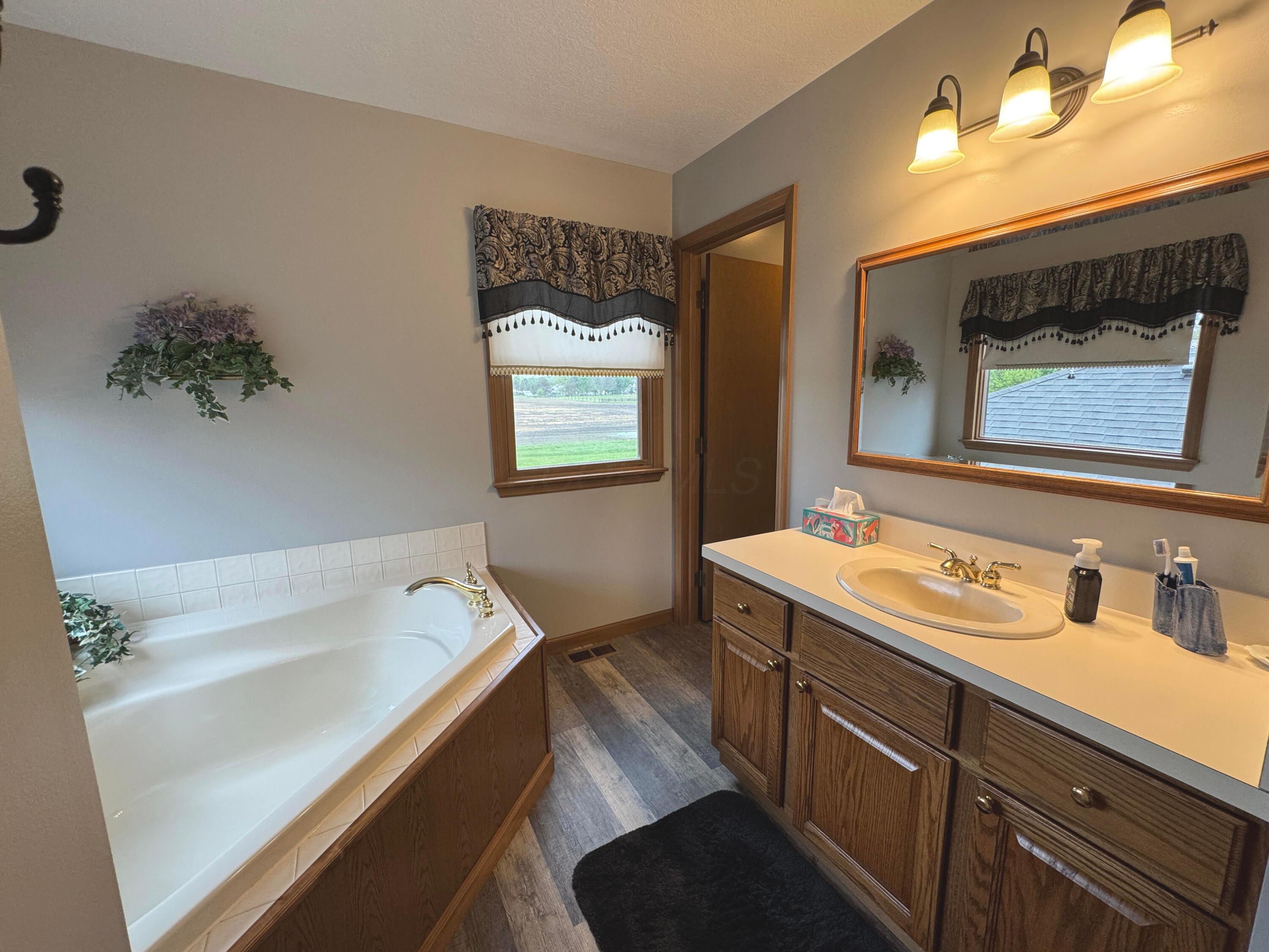 2075 Eckard Road Centerburg, OH 43011 - Photo 17 of 33