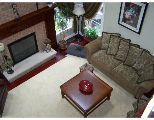 23 High Ridge Circle Franklin, MA 02038 - Photo 3 of 29 Gallery Image 3