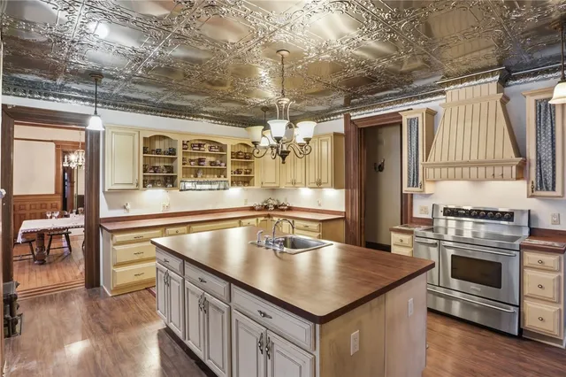 $475,000 | 160 Cuyler Street, Palmyra, NY 14522