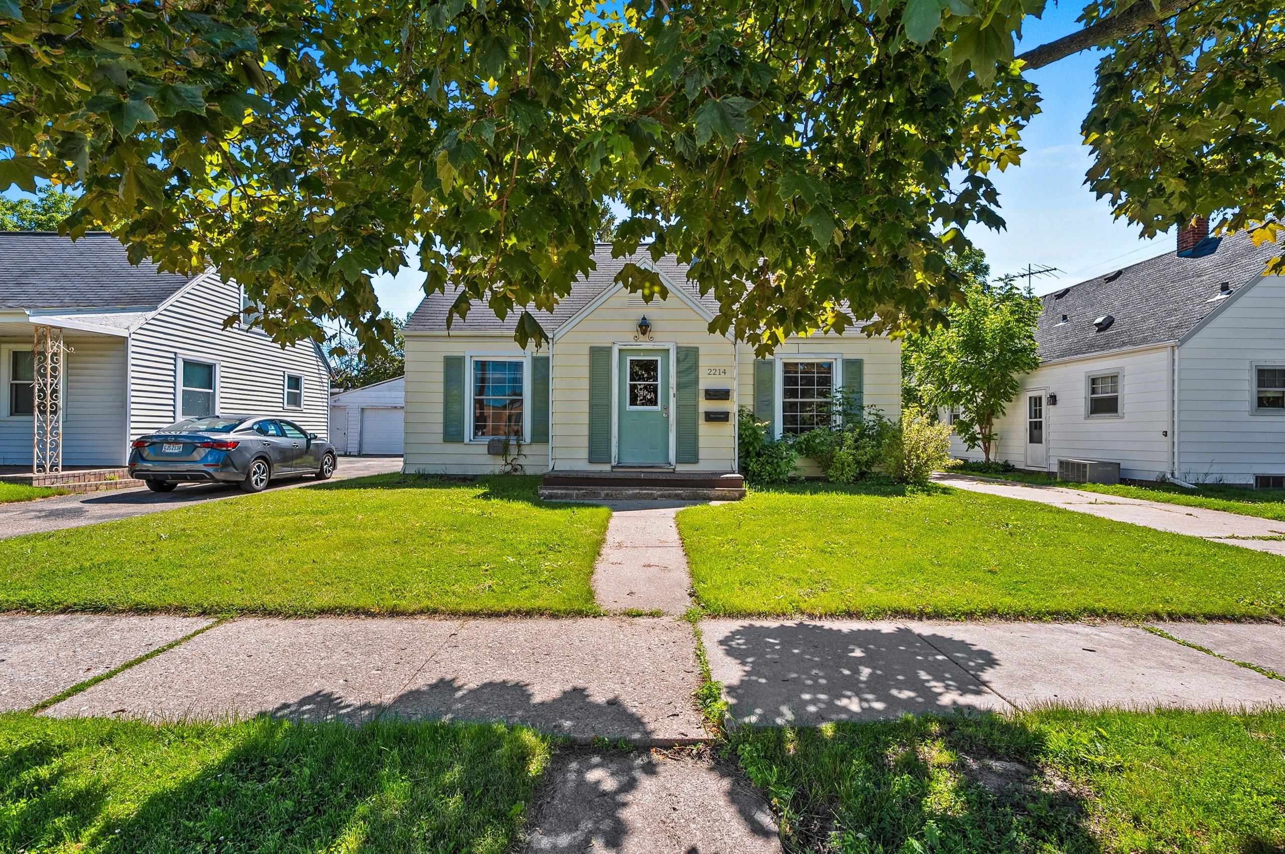 2214 North Division Street Appleton, WI 54911 - Photo 42 of 51