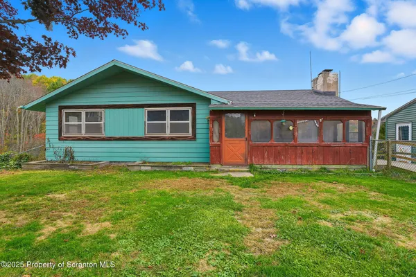 $359,900 | 330 Pedrick Road, Nicholson, PA 18446