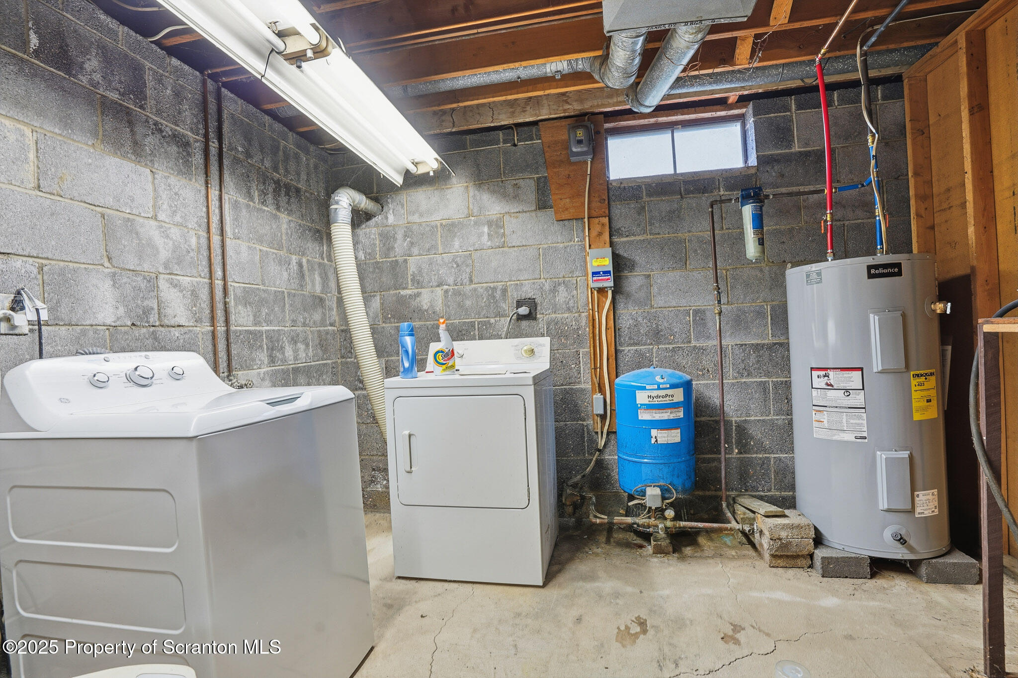 330 Pedrick Road Nicholson, PA 18446 - Photo 35 of 55 a utility room with dryer and washer