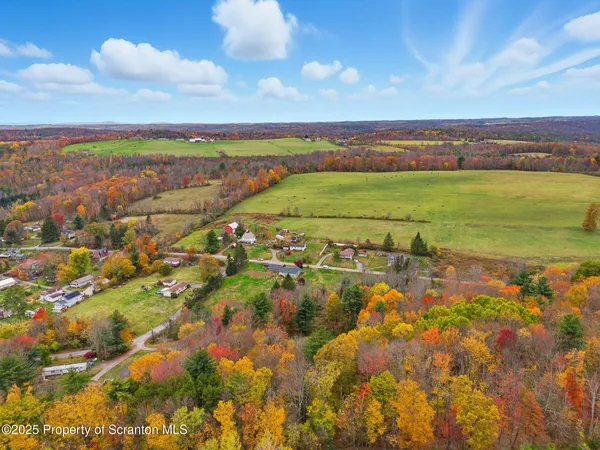 $359,900 | 330 Pedrick Road, Nicholson, PA 18446