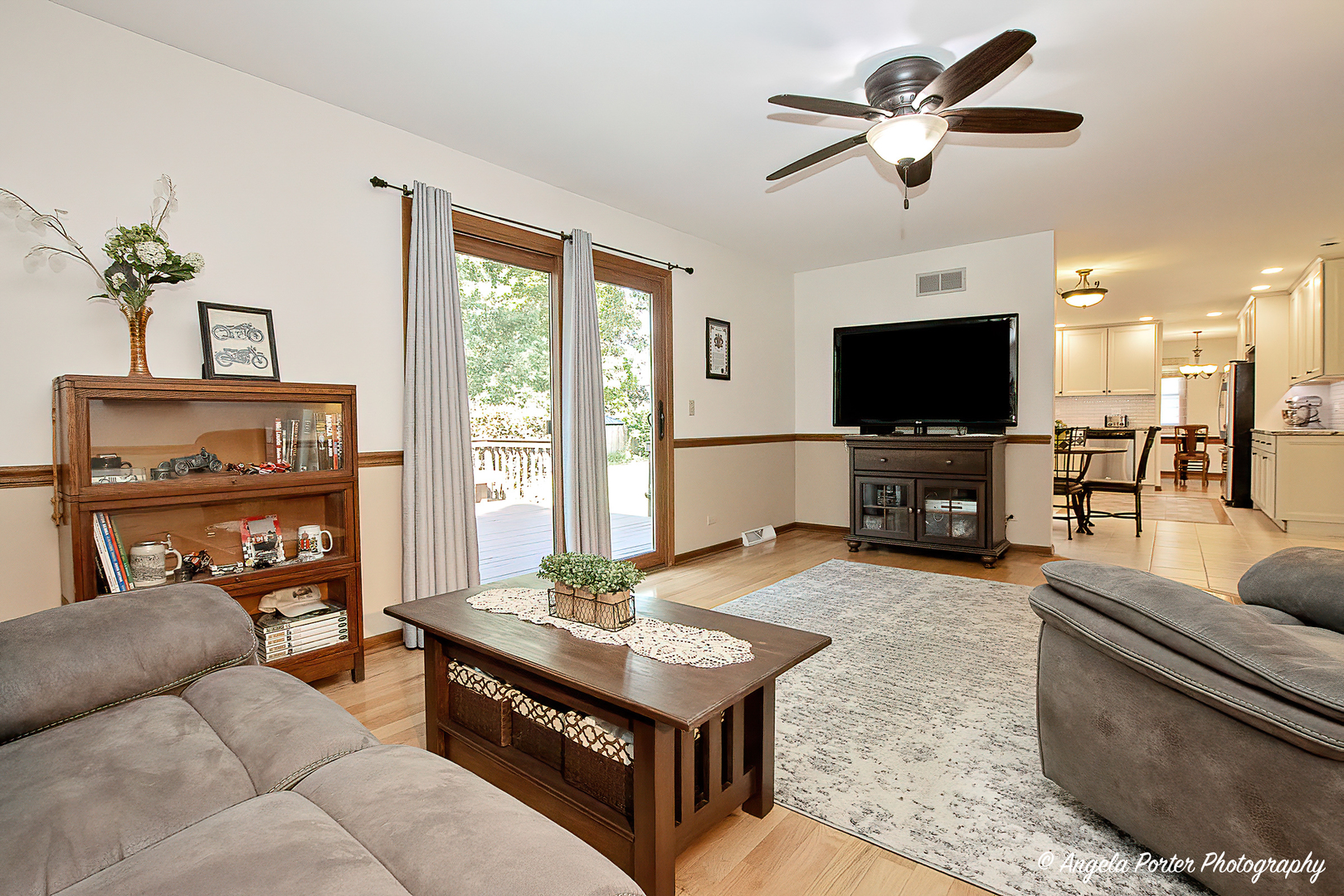 74 Rolling Ridge Lane Lindenhurst, IL 60046 - Photo 8 of 24 Gallery Image 8