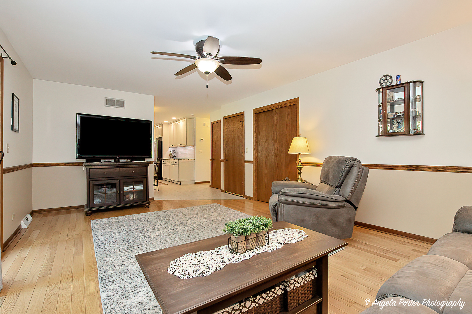 74 Rolling Ridge Lane Lindenhurst, IL 60046 - Photo 9 of 24 Gallery Image 9