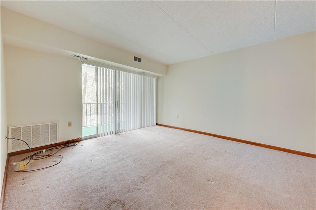 2160 Greentree Road, Unit 401W Pittsburgh, PA 15220 - Photo 3 of 23 an empty room with windows
