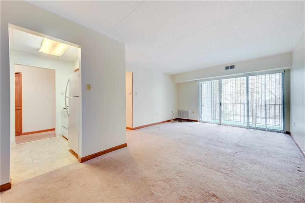 2160 Greentree Road, Unit 401W Pittsburgh, PA 15220 - Photo 6 of 23 a view of an empty room with a window