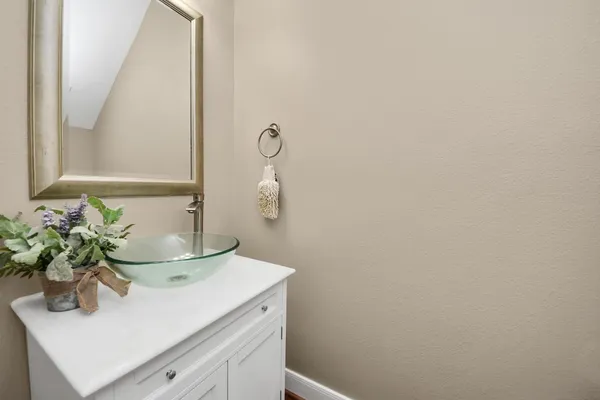 $279,999 | 10342 Solitaire Circle, Houston, TX 77070