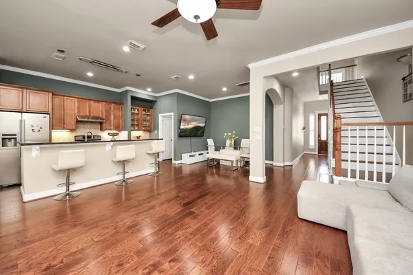 $279,999 | 10342 Solitaire Circle, Houston, TX 77070