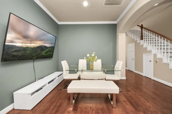 $279,999 | 10342 Solitaire Circle, Houston, TX 77070