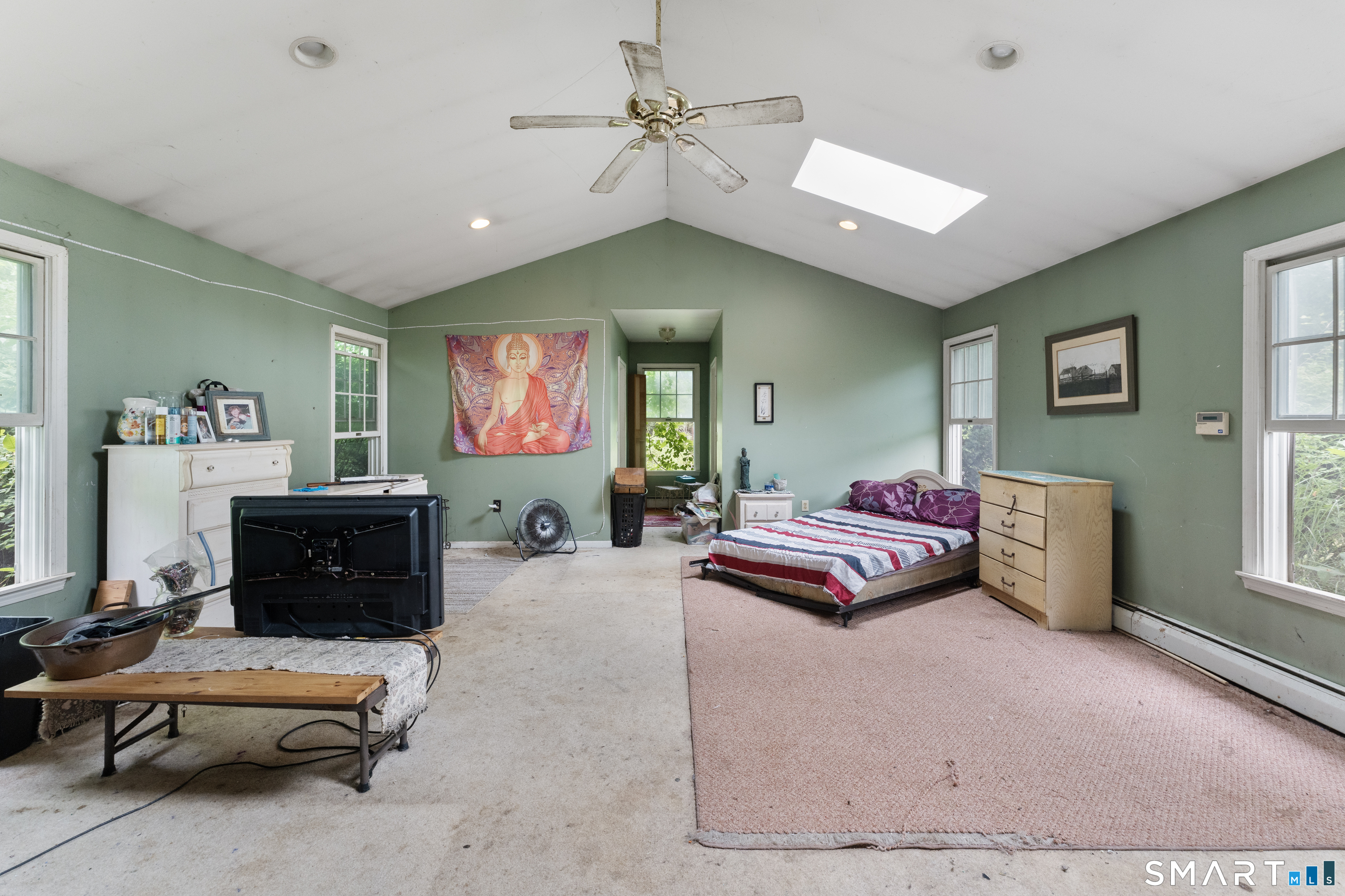 193 Old Colchester Road Waterford, CT 06375 - Photo 13 of 40