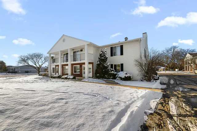 $159,000 | 49 University Drive, Fond du Lac, WI 54935