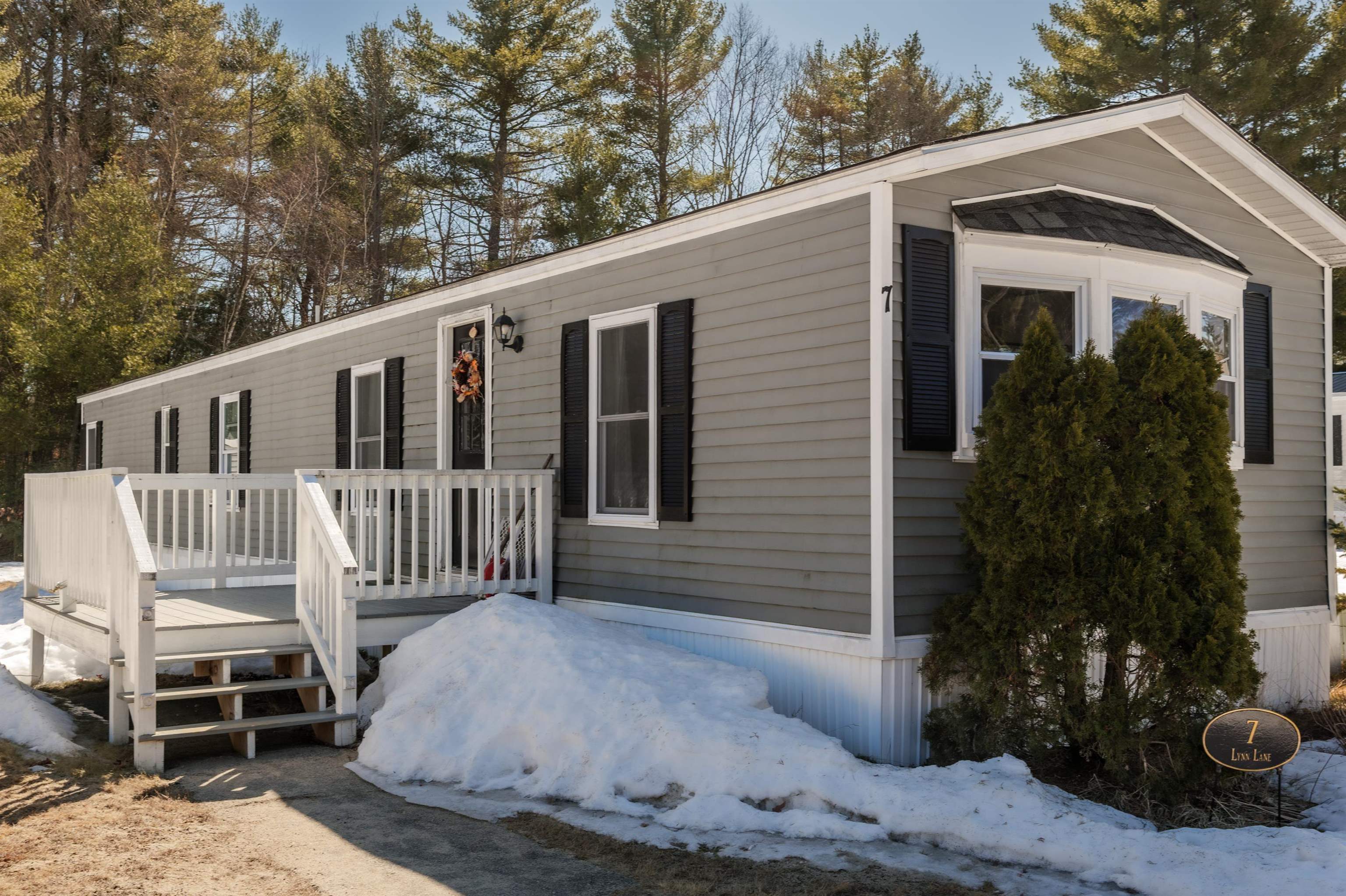 7 Lynn Lane Rochester, NH 03867 - Photo 1 of 22