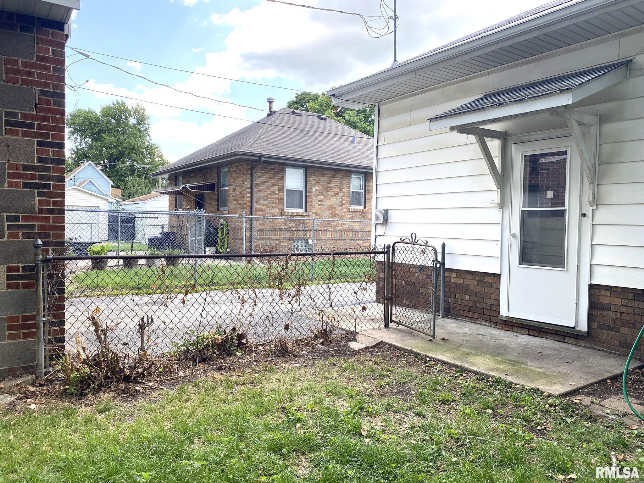 321 West Elliott Avenue Springfield, IL 62702 - Photo 20 of 24