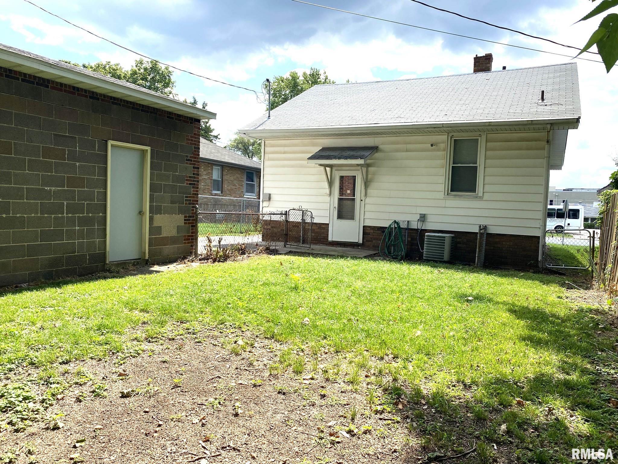 321 West Elliott Avenue Springfield, IL 62702 - Photo 23 of 24