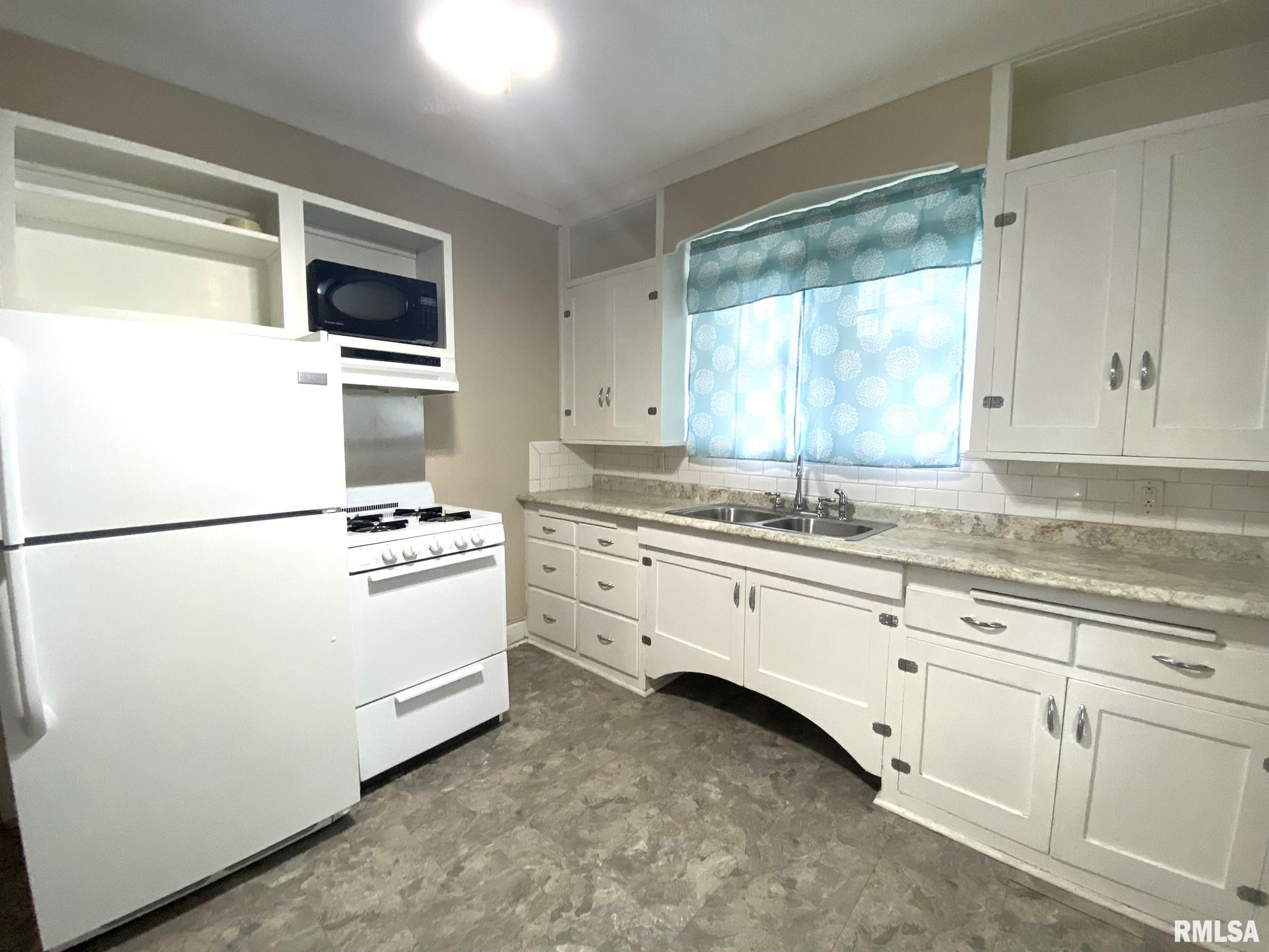 321 West Elliott Avenue Springfield, IL 62702 - Photo 6 of 24