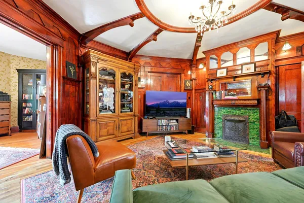 $1,360,000 | 813 West Loucks Street, Sheridan, WY 82801