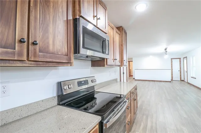 $450,000 | 363 Southeast State Hwy Pp, Leeton, MO 64761