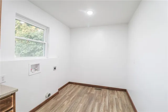 $450,000 | 363 Southeast State Hwy Pp, Leeton, MO 64761