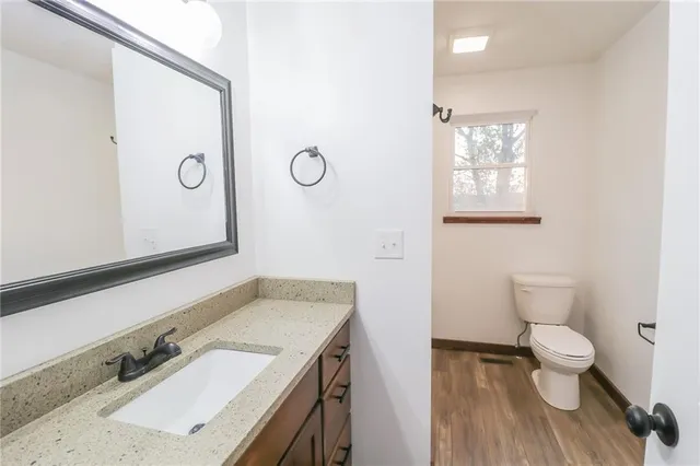 $450,000 | 363 Southeast State Hwy Pp, Leeton, MO 64761