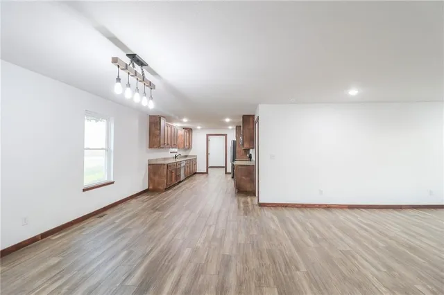 $450,000 | 363 Southeast State Hwy Pp, Leeton, MO 64761