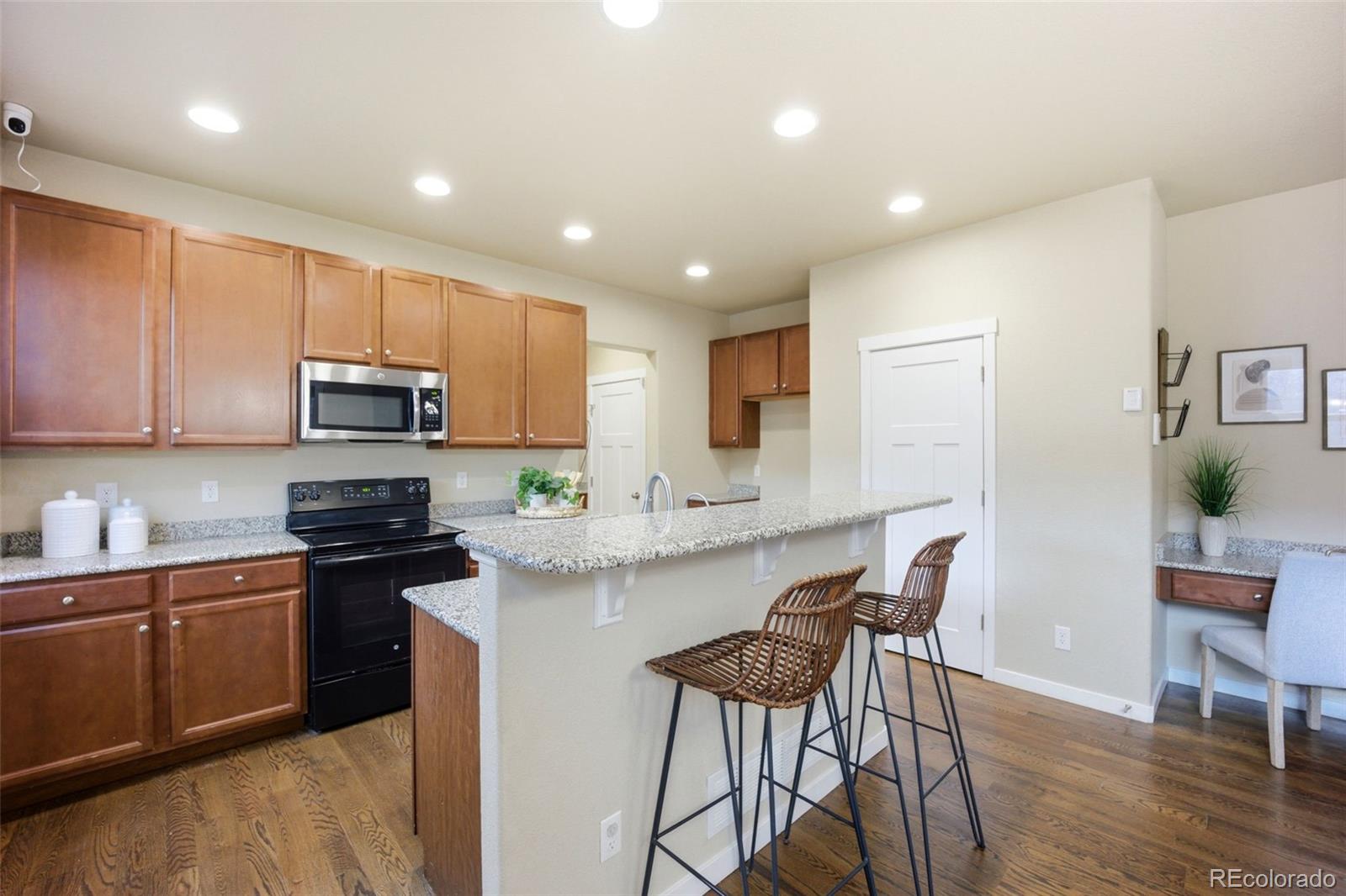 7078 Dutch Loop Colorado Springs, CO 80925 - Photo 6 of 34
