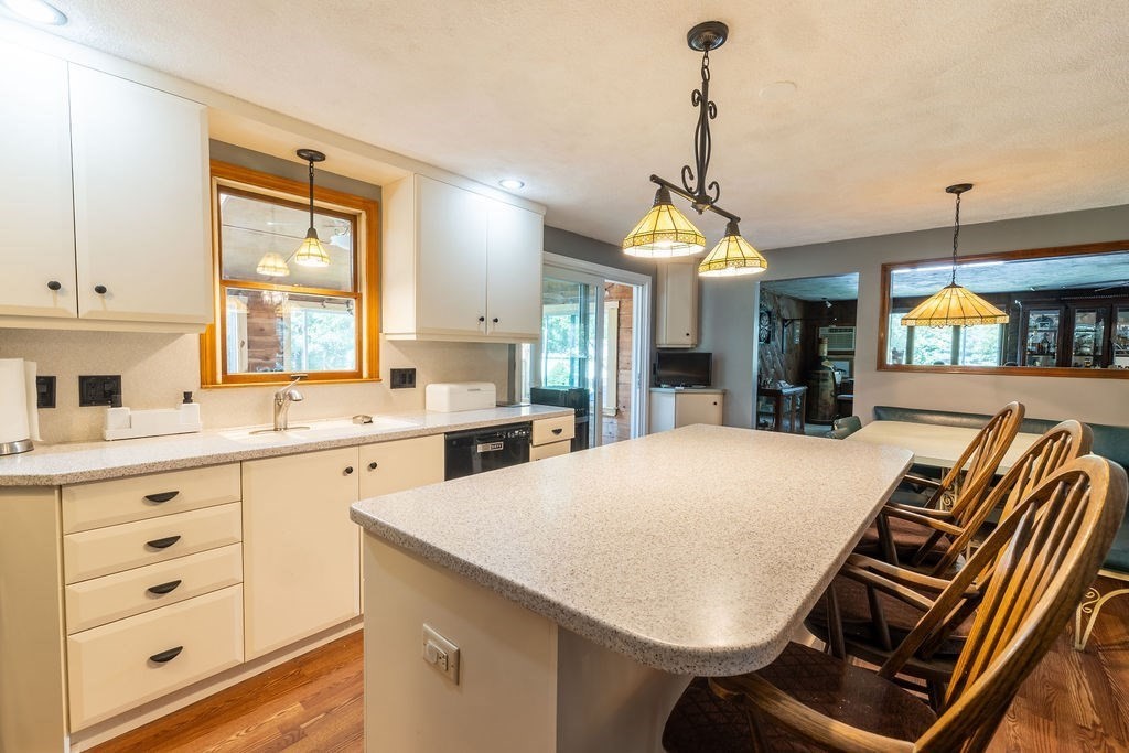 148 South Street Reading, MA 01867 - Photo 20 of 42