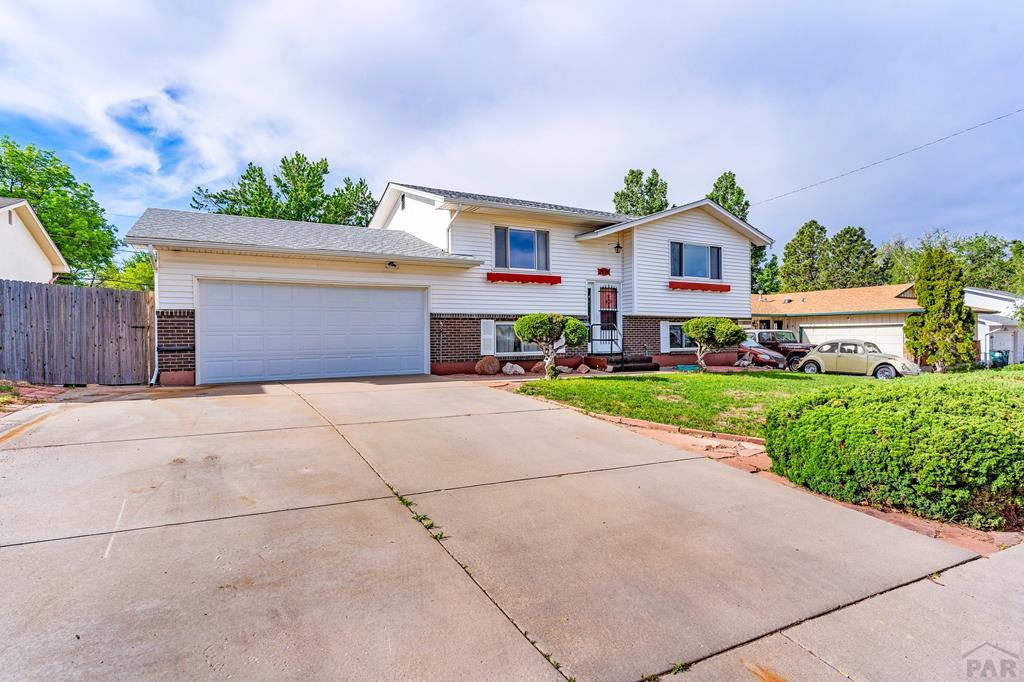 2024 Comanche Road Pueblo, CO 81001 - Photo 1 of 28 Gallery Image 1