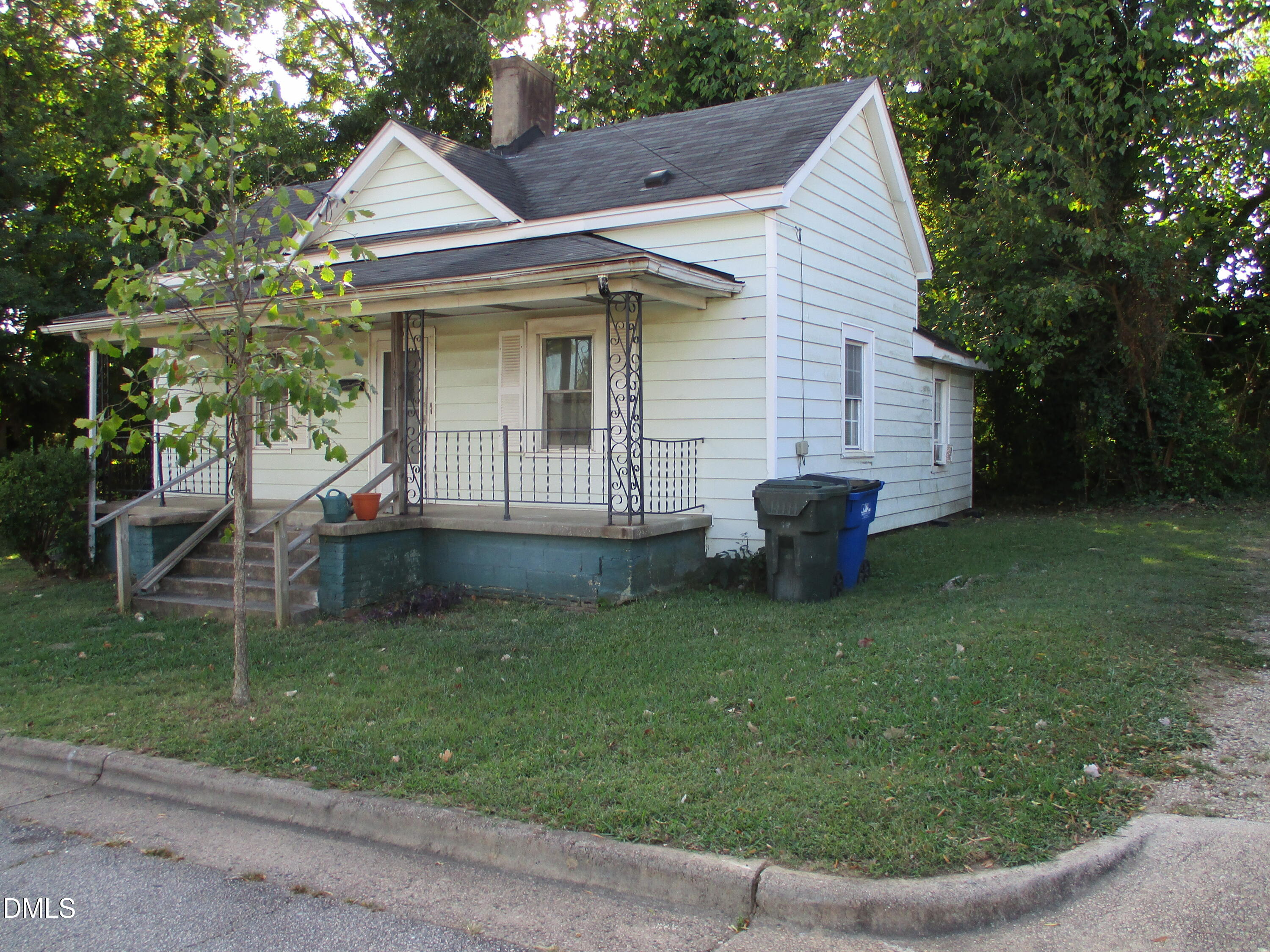 204 South State Street Raleigh, NC 27601 - Photo 1 of 7 IMG_1745