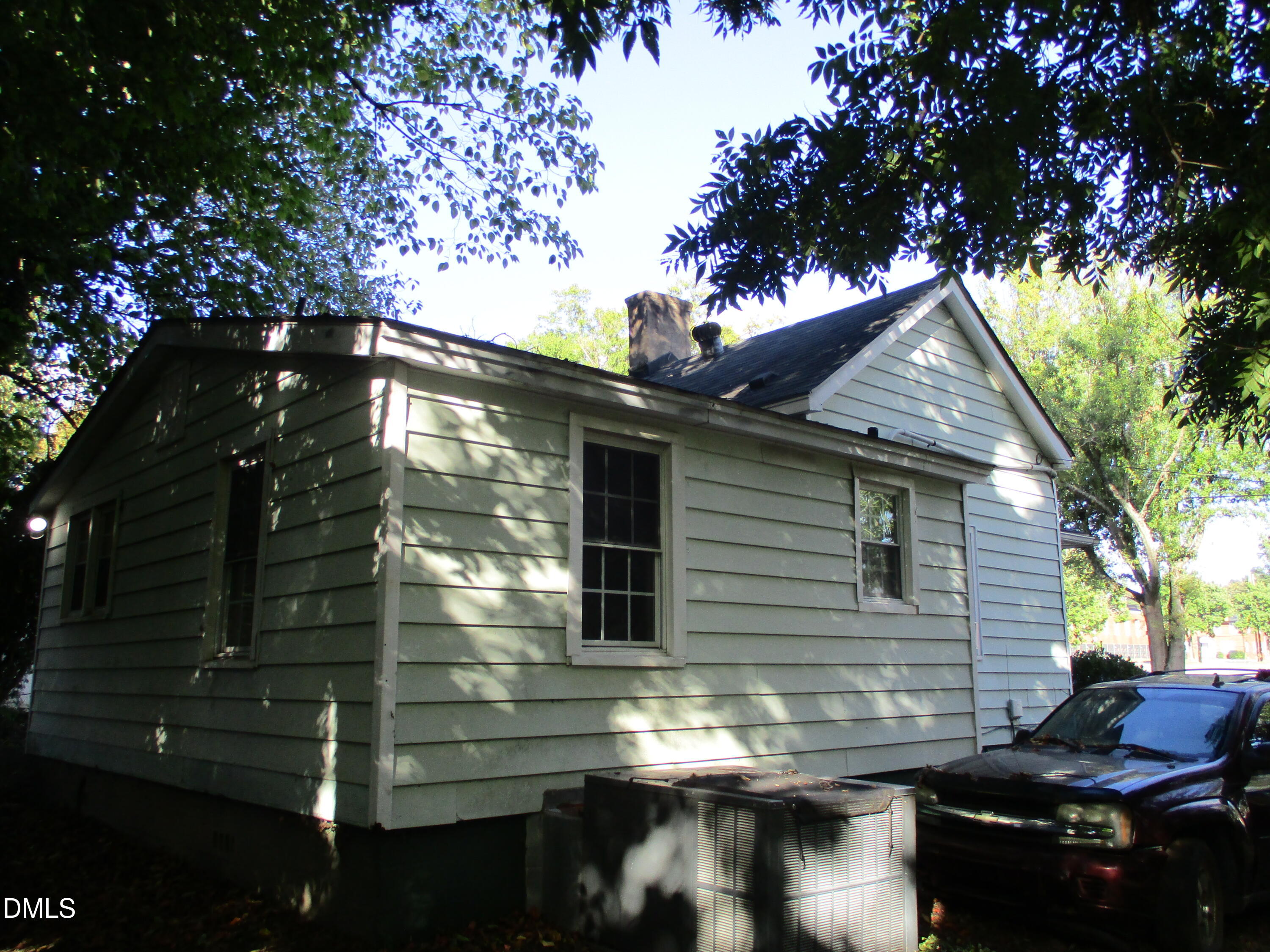 204 South State Street Raleigh, NC 27601 - Photo 3 of 7 IMG_1747