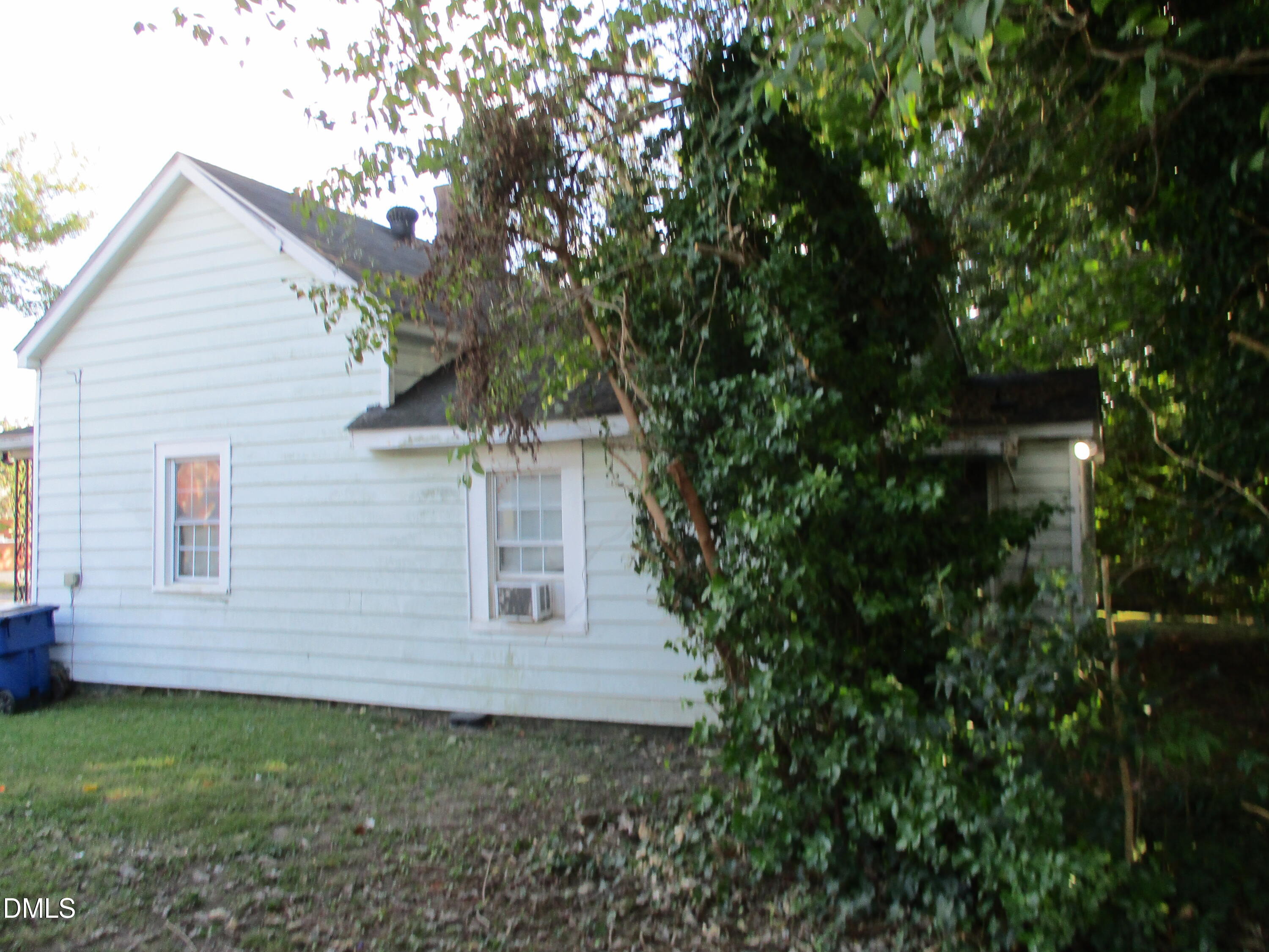 204 South State Street Raleigh, NC 27601 - Photo 4 of 7 IMG_1750