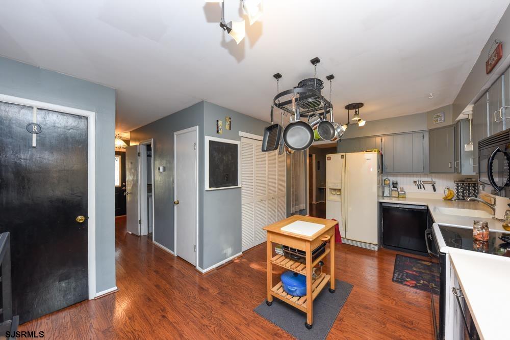 10 Williams Way Ocean View, NJ 08230 - Photo 15 of 28 a room with furniture and a chandelier