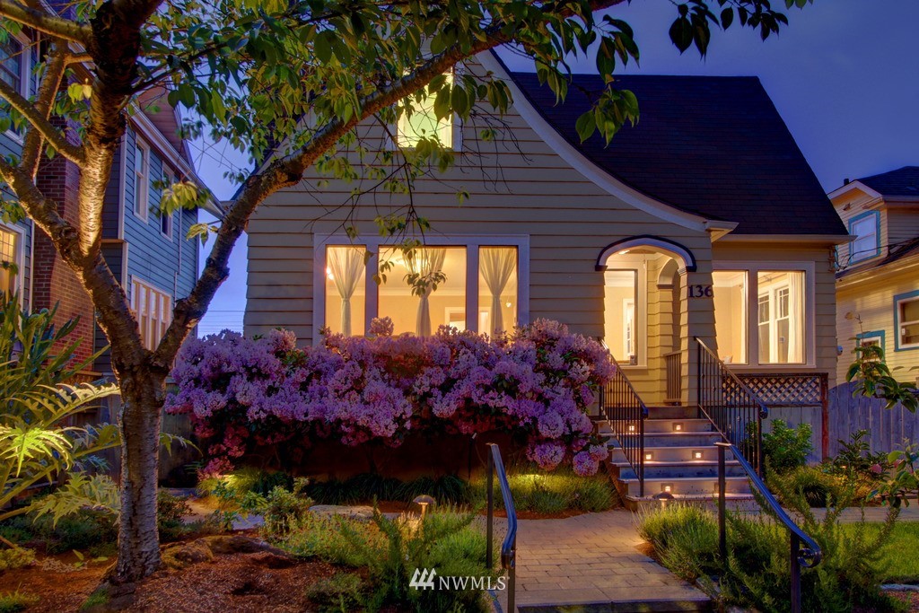 136 North 81st Street Seattle, WA 98103 - Photo 3 of 25 Gallery Image 3