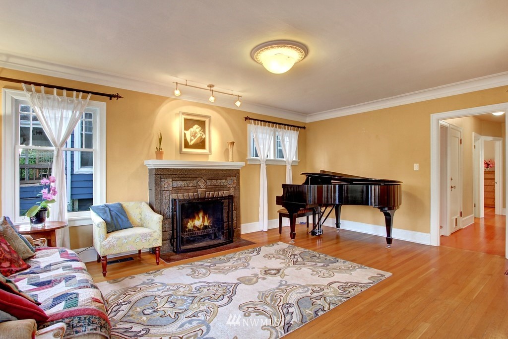 136 North 81st Street Seattle, WA 98103 - Photo 7 of 25 Gallery Image 7