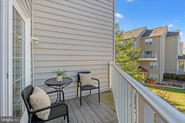 $540,000 | 5310 C Birds View Lane, Unit 7, Alexandria, VA 22312