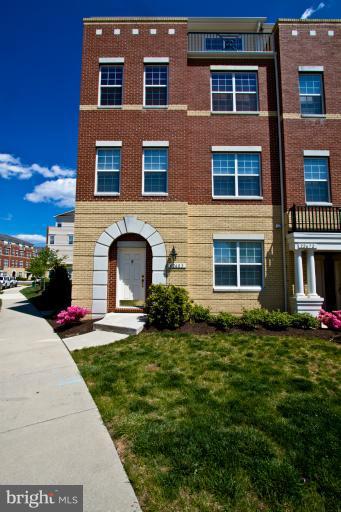 42603 Highgate Terrace, Unit 5I Ashburn, VA 20148 - Photo 1 of 21 Exterior (Front)